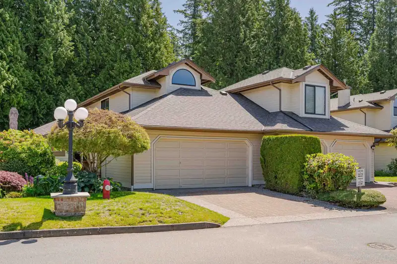 2 1830 SOUTHMERE CRESCENT - photo 1 of 33