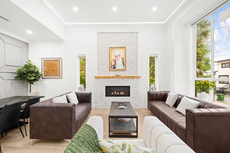 33682 BUSBY ROAD - photo 4 of 25