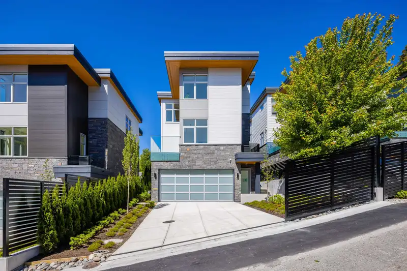 584 ARTHUR ERICKSON PLACE - photo 2 of 34