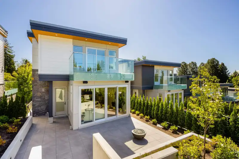 584 ARTHUR ERICKSON PLACE - photo 3 of 34
