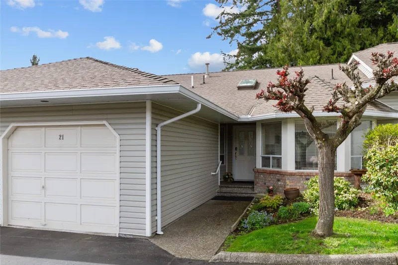 21 32615 MURRAY AVENUE - photo 1 of 25