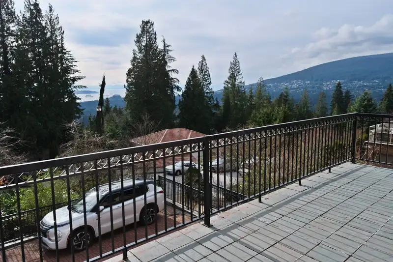 4989 CHALET PLACE - photo 2 of 36