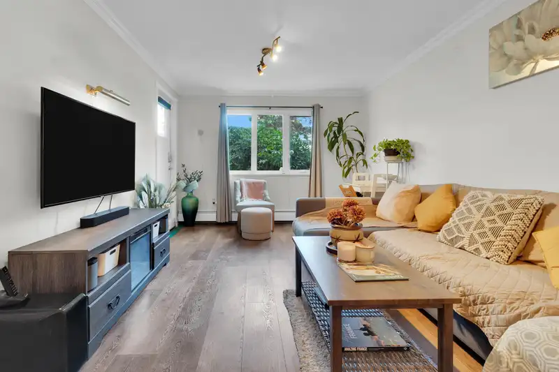 106 1122 KING ALBERT AVENUE - photo 1 of 11