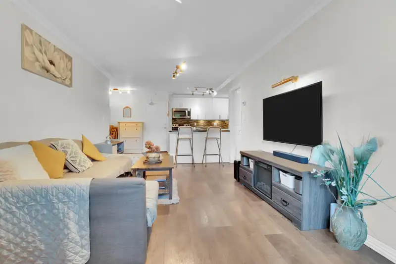 106 1122 KING ALBERT AVENUE - photo 4 of 11