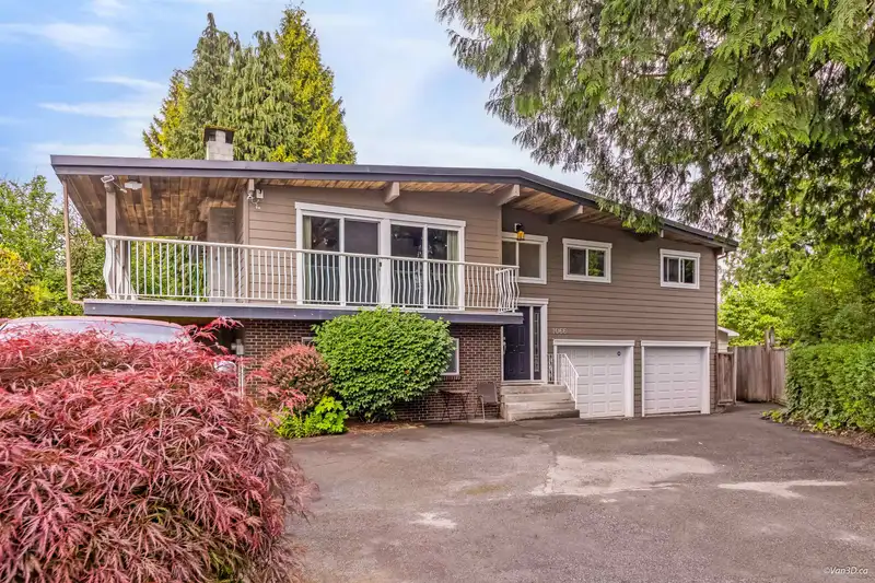 1066 BERNARD PLACE - photo 1 of 40