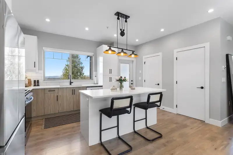 1 23710 133 AVENUE - photo 4 of 40