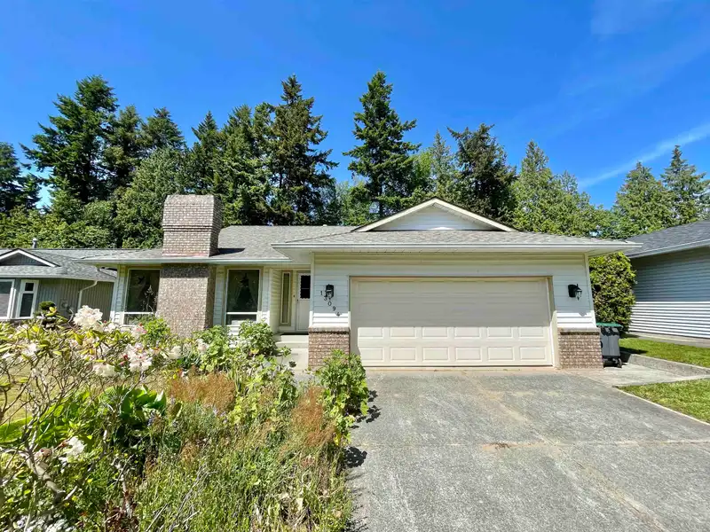 13094 SUMMERHILL CRESCENT - photo 1 of 28
