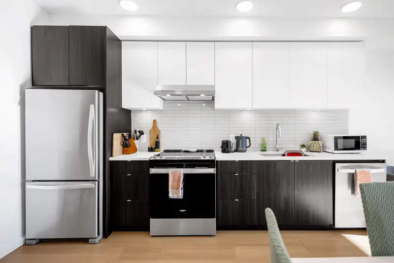 306 37994 2ND AVENUE - photo 1 of 21