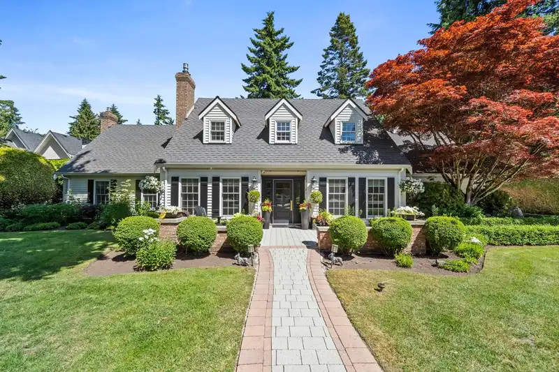 3240 138A STREET - photo 1 of 40