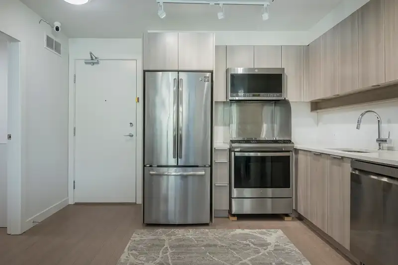 315 13308 CENTRAL AVENUE - photo 2 of 36