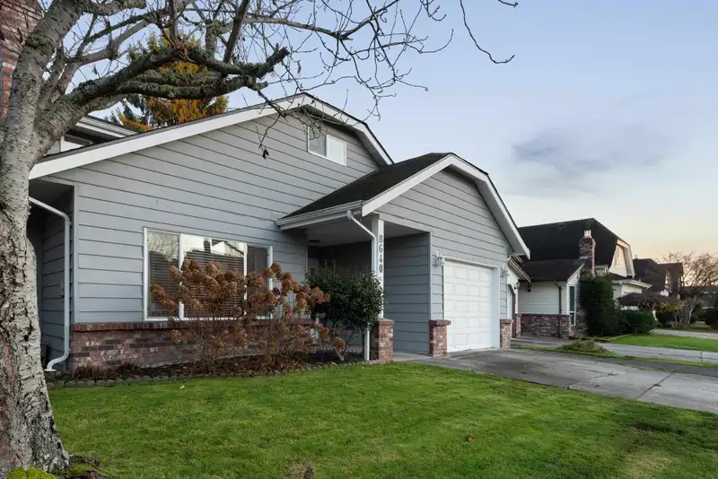 8640 DELAWARE ROAD - photo 1 of 37