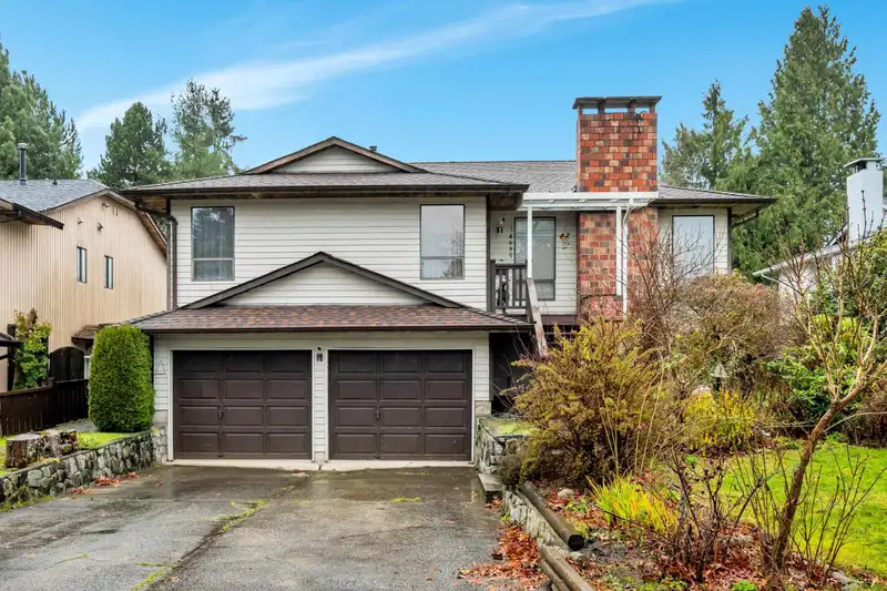 14695 89 AVENUE - photo 1 of 40