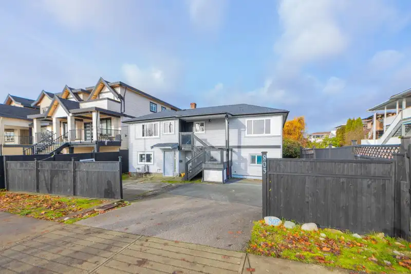 803 EWEN AVENUE - photo 1 of 28