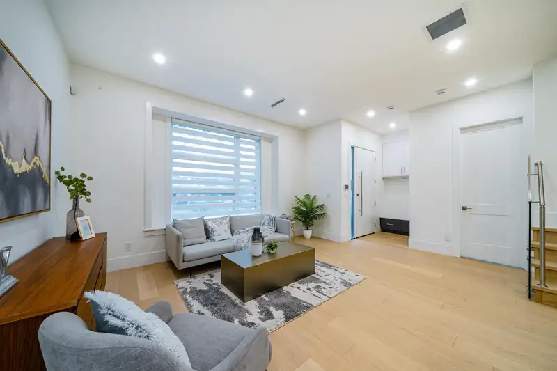 2 4210 UNION STREET - photo 2 of 18
