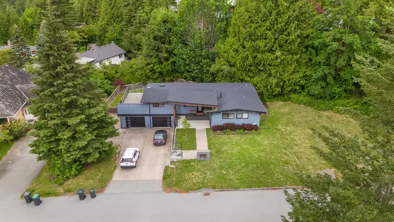 2361 FRIEDEL CRESCENT - photo 2 of 40