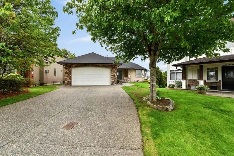 2389 ORCHARD PLACE - photo 1 of 39