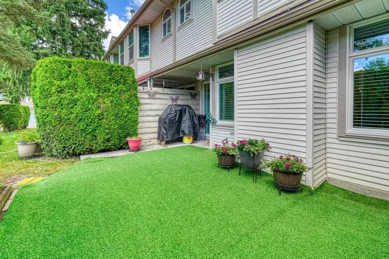 102 9045 WALNUT GROVE DRIVE - photo 2 of 23