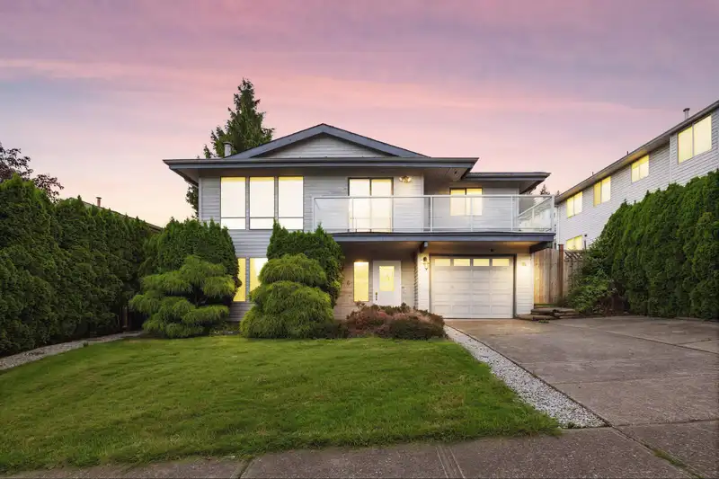 1266 HUDSON STREET - photo 1 of 40
