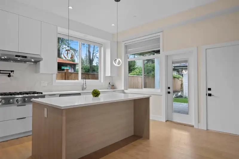1433 BARBERRY DRIVE - photo 3 of 19