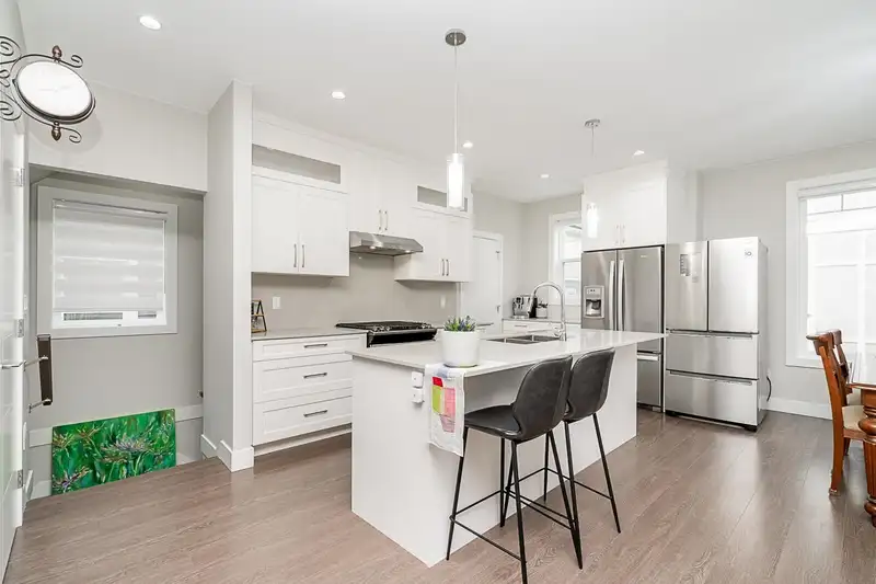 59 19501 74 AVENUE - photo 4 of 39