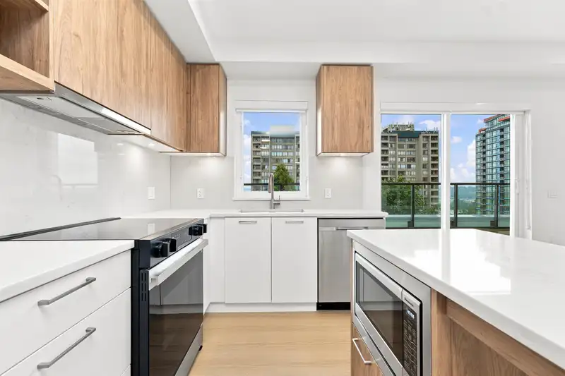 423 82 FIRST STREET - photo 3 of 37