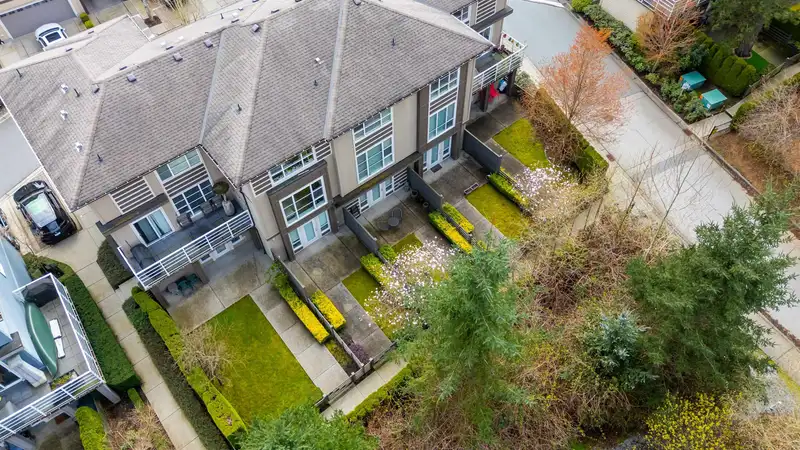 40 15405 31 AVENUE - photo 3 of 36