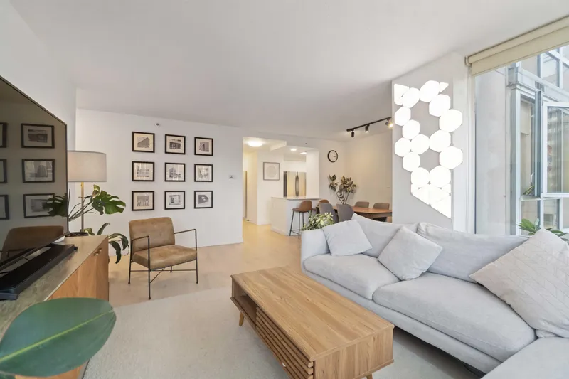 1303 930 CAMBIE STREET - photo 3 of 22