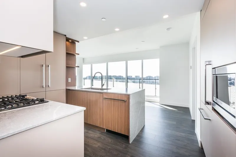 1408 7977 LANSDOWNE ROAD - photo 2 of 23