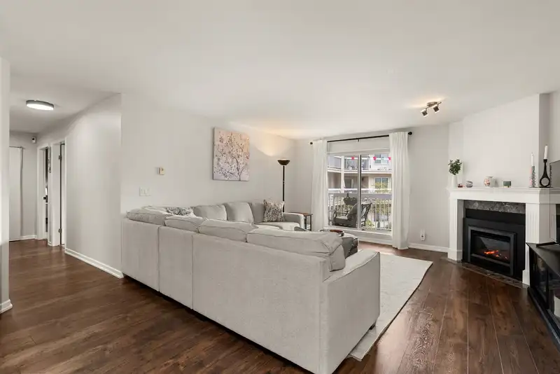 201 9299 121 STREET - photo 3 of 39