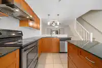 7 6498 ELGIN AVENUE - thumbnail 6