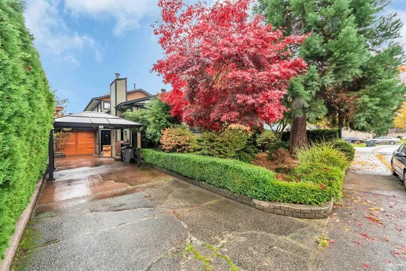 6578 130A STREET - photo 1 of 25