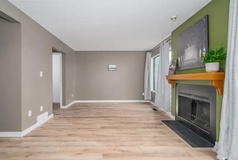 19 32858 LANDEAU PLACE - photo 4 of 39