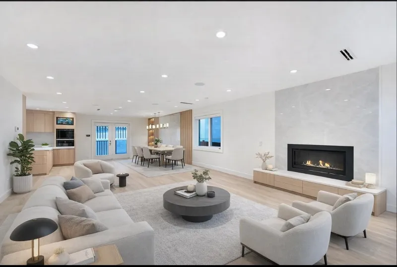 806 MONTROYAL BOULEVARD - photo 3 of 25