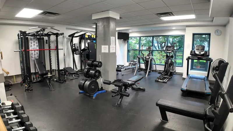 2304 183 KEEFER PLACE - photo 3 of 21