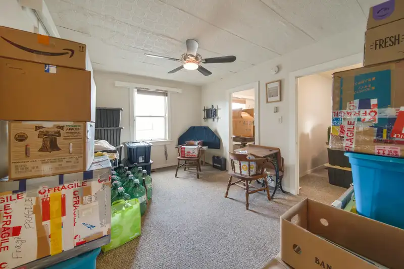 340 ALBERTA STREET - photo 4 of 9