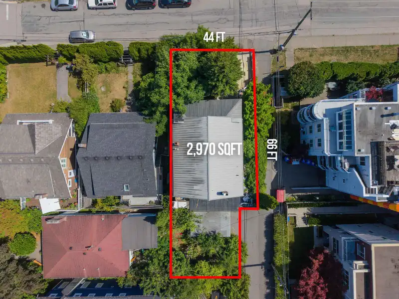 2413 COLLINGWOOD STREET - photo 1 of 8