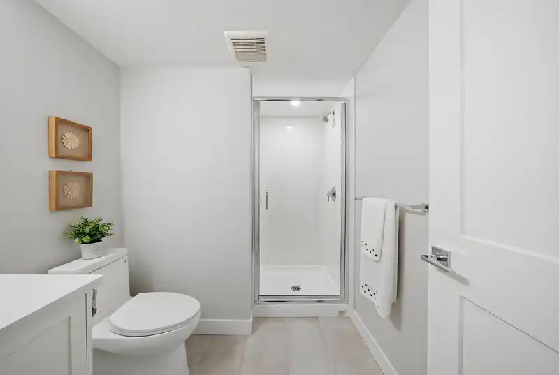 14 20327 72B AVENUE - photo 4 of 27