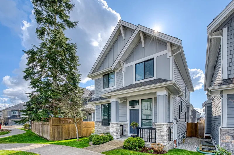 2143 167 STREET - photo 2 of 23