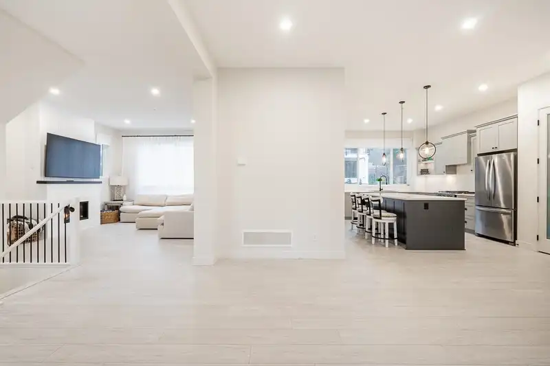 31567 MONTGOMERY PLACE - photo 3 of 40