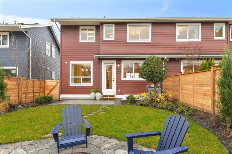 34777 QUARRY AVENUE - photo 2 of 27