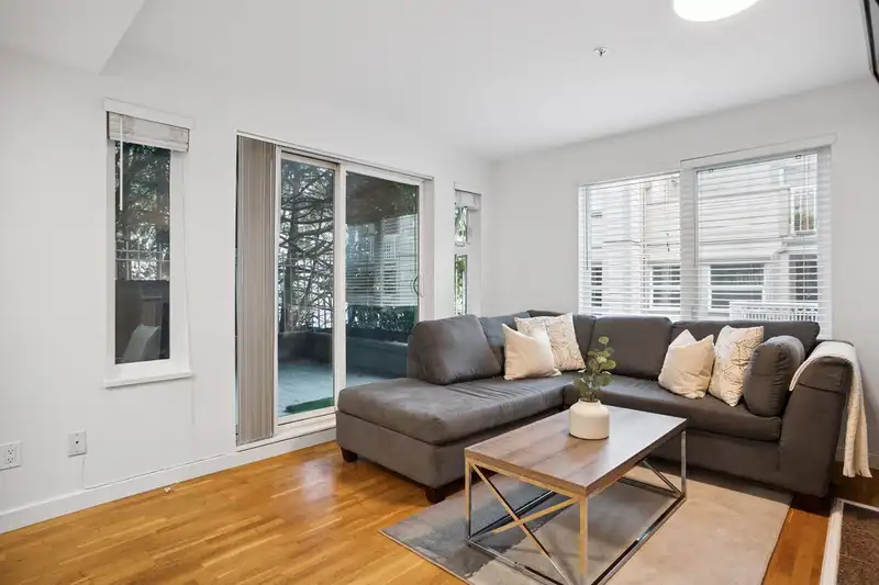 104 725 W 7 AVENUE - photo 1 of 29