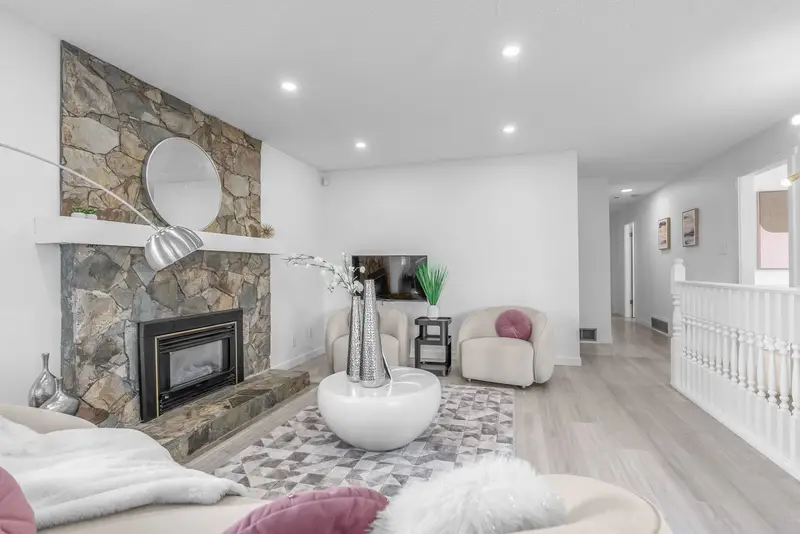 3515 RICHMOND STREET - photo 4 of 25