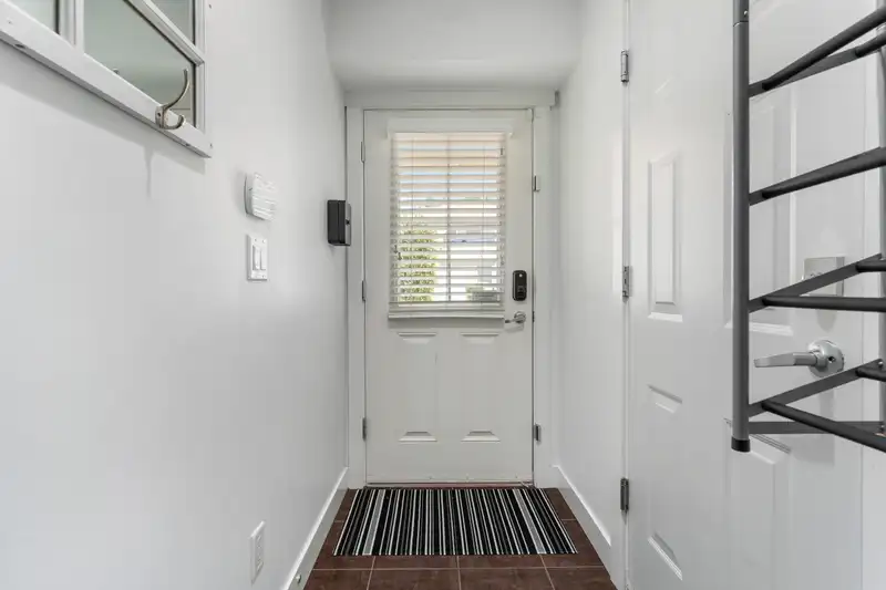 71 7848 170 STREET - photo 2 of 37