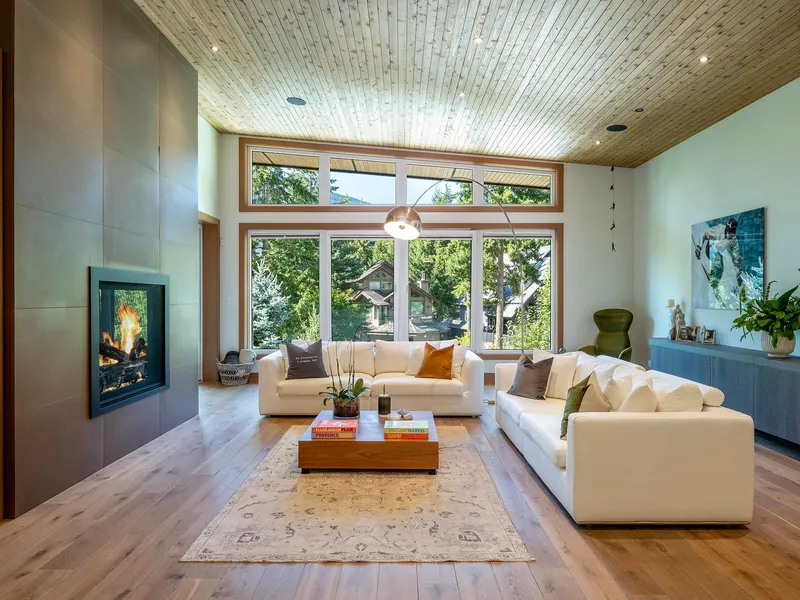 6464 ST ANDREWS WAY - photo 2 of 25