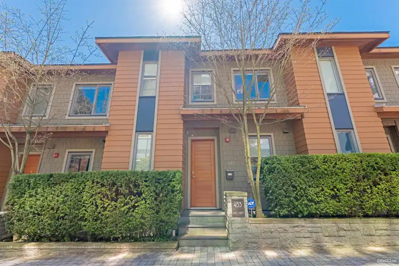 453 13TH STREET - photo 1 of 29