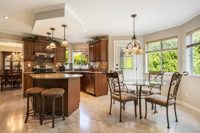 8030 153A STREET - photo 3 of 25