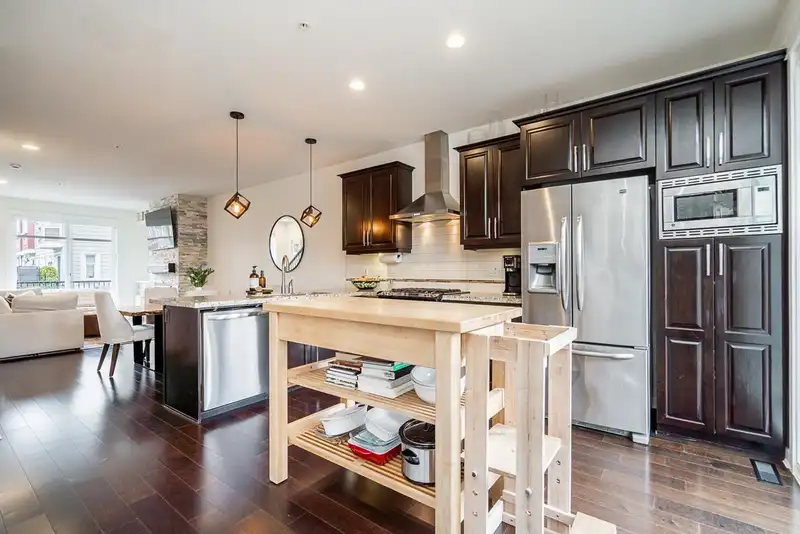 44 8068 207 STREET - photo 1 of 37