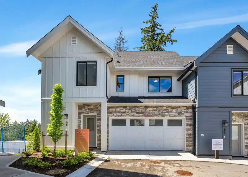124 1833 165A STREET - photo 1 of 16