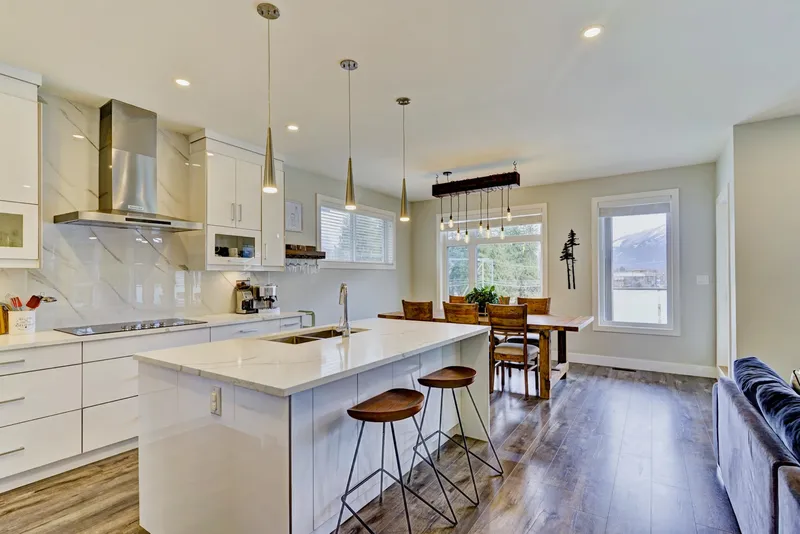 2004 TIYATA BOULEVARD - photo 4 of 25