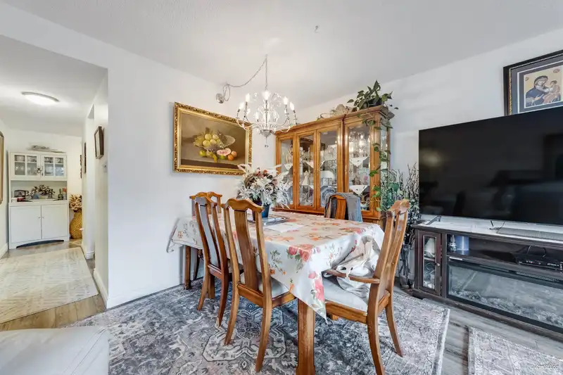 1101 6595 WILLINGDON AVENUE - photo 3 of 32